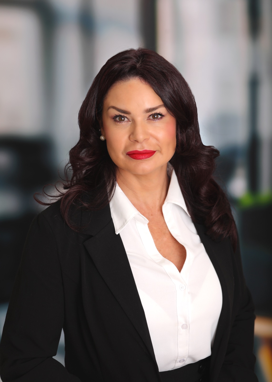 Portrait of Geovanna Herrera, Atlanta real estate agent